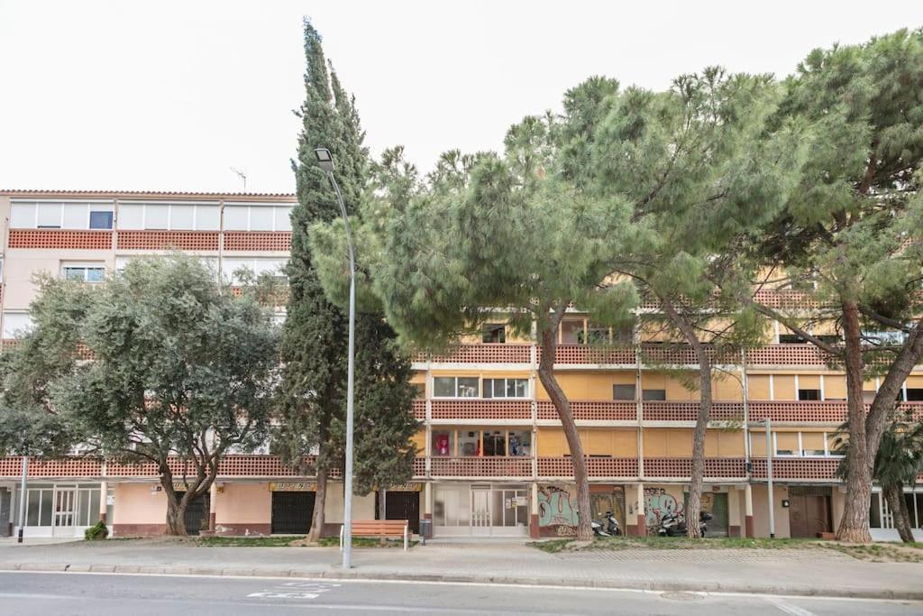 Habitaciones Bonitas Y Comodas L'Hospitalet de Llobregat Dış mekan fotoğraf
