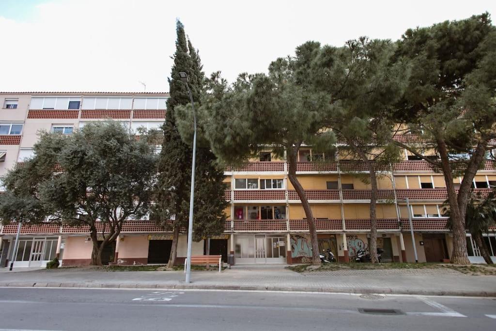 Habitaciones Bonitas Y Comodas L'Hospitalet de Llobregat Dış mekan fotoğraf